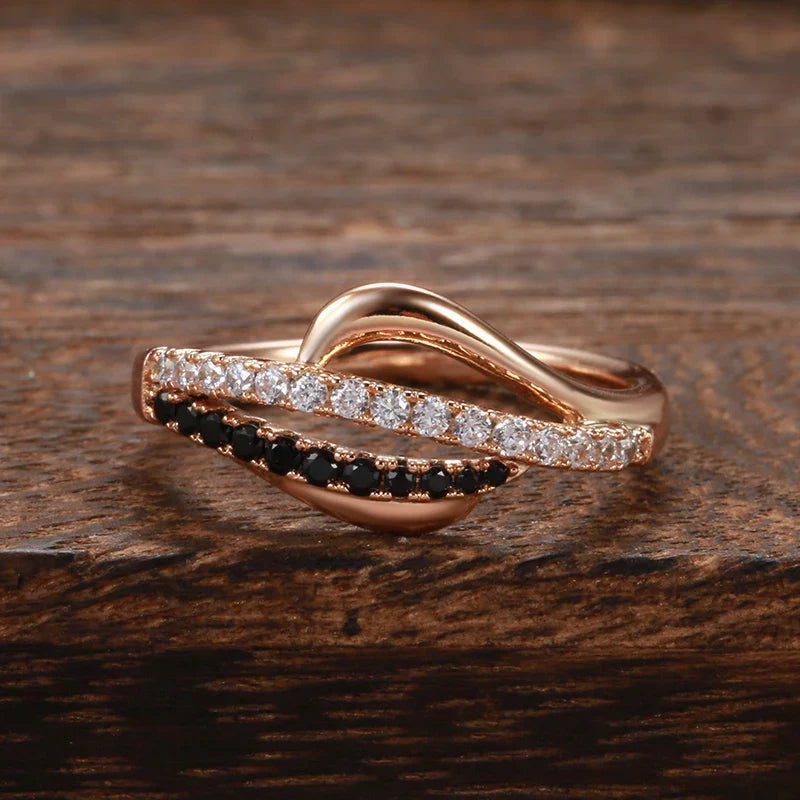 18K Gold & Diamond Ring For Women KRE10518