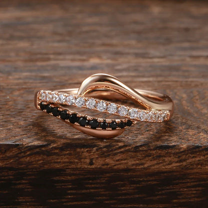 18K Gold & Diamond Ring For Women KRE10518
